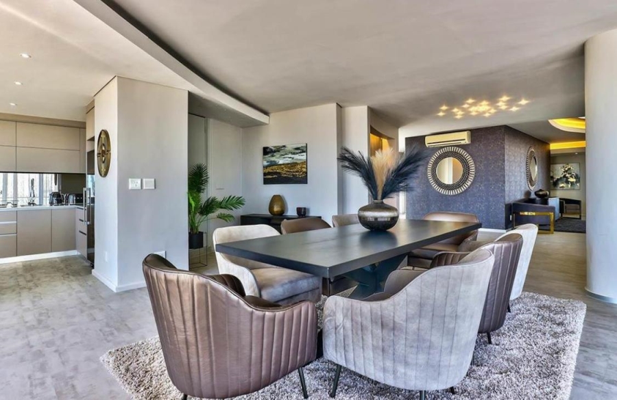 4 Bedroom Property for Sale in Bloubergstrand Western Cape